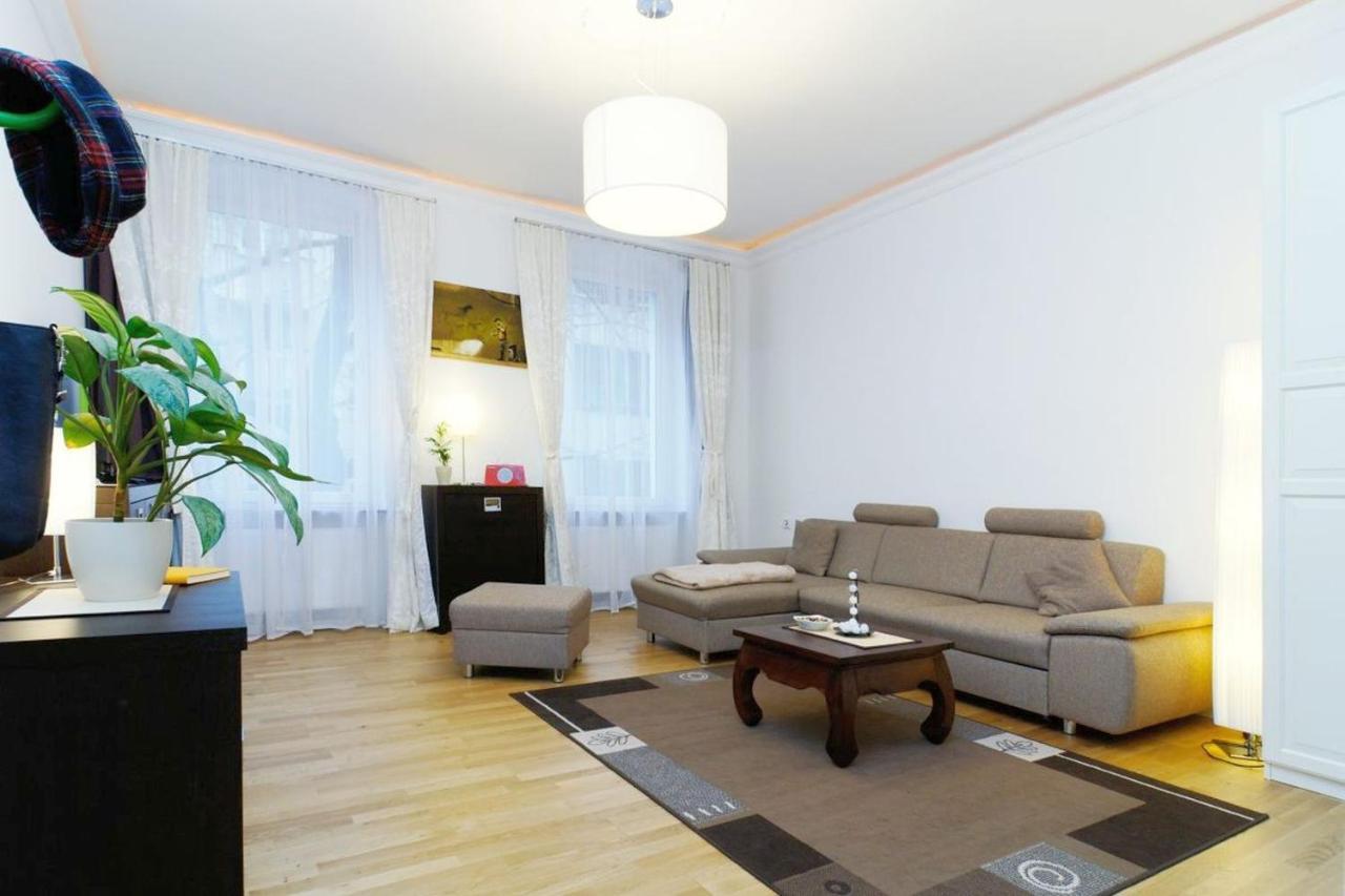 Neukoelln Central Rixdorf Берлин Екстериор снимка